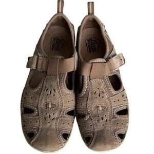 Bass Women’s Brown Suede Sandals